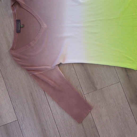 Charlotte Tarantola l Medium l ombre l quarter length l neon green - Picture 5 of 6